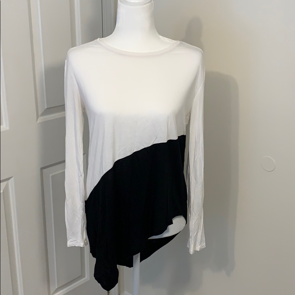 BCBG long sleeve tee